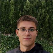 Hola soy Mauro. Doy clases de matemáticas, inglés, historia, lengua, filosofía, biología y demás. A excepción de física